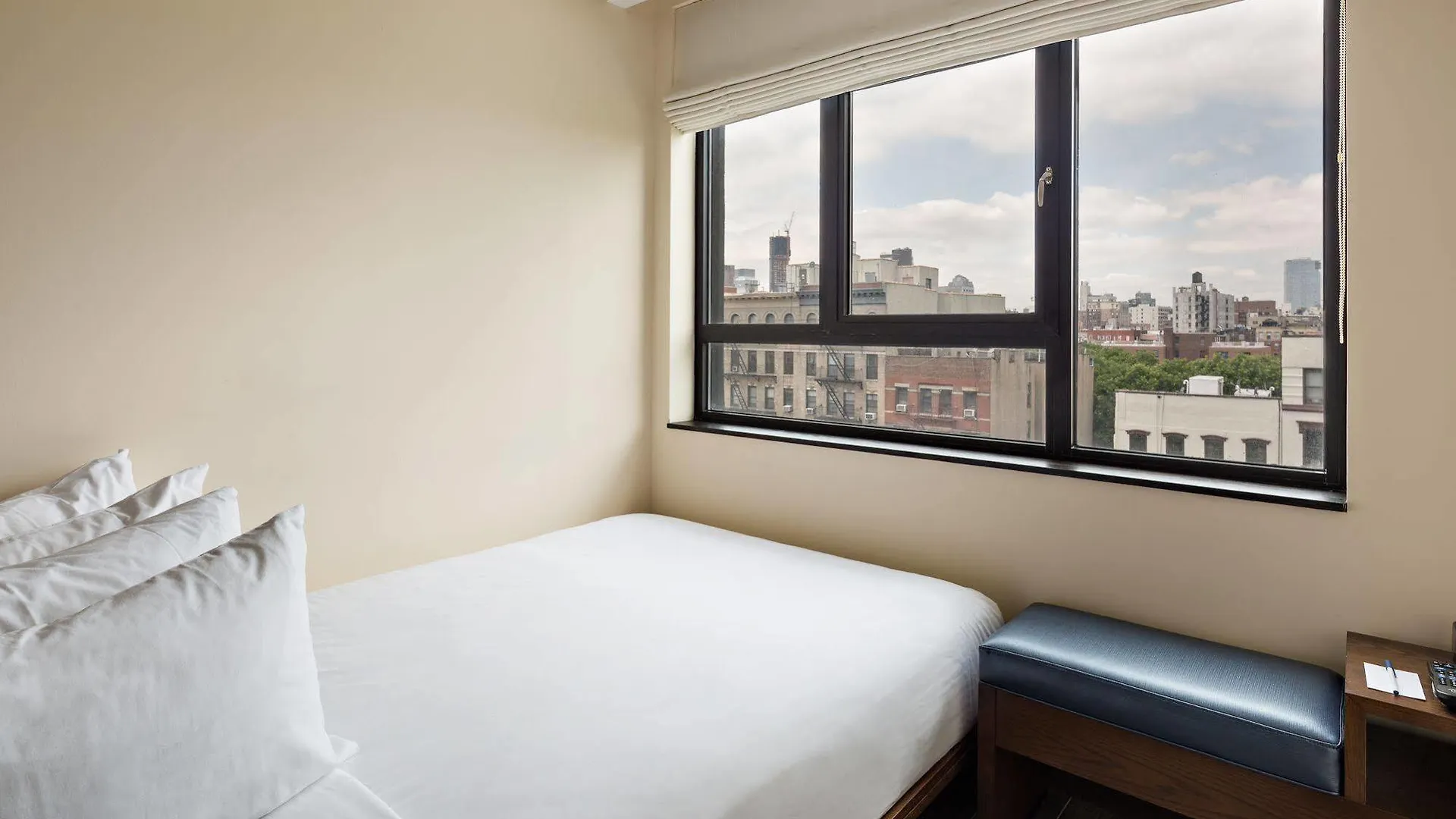 Orchard Street Hotel New York 3*,